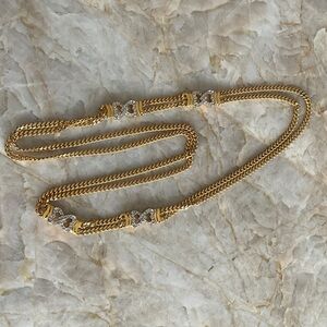 Elegant Gold Chain Necklace with Crystal Heart Accents